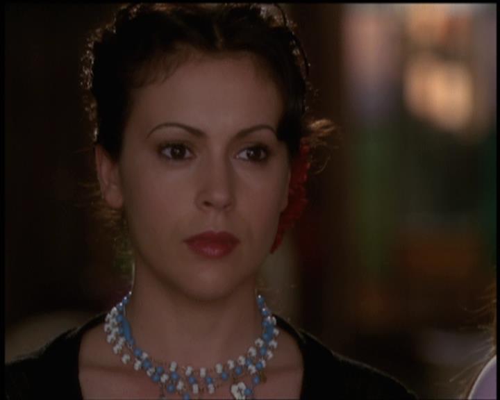 Charmed-Online-dot-net_5x21NecromancingTheStone2004.jpg Charmed-Online-dot-net_5x21NecromancingTheStone2004.jpg