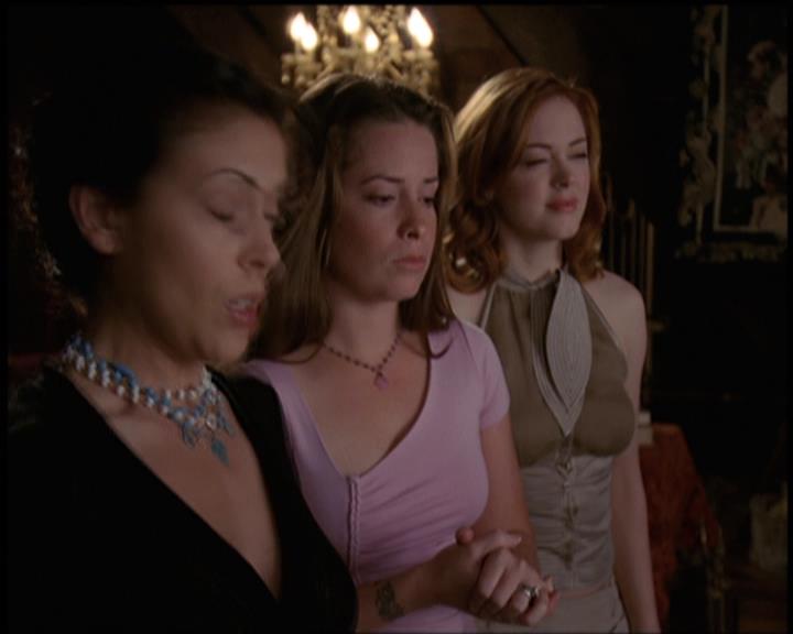 Charmed-Online-dot-net_5x21NecromancingTheStone2017.jpg Charmed-Online-dot-net_5x21NecromancingTheStone2017.jpg