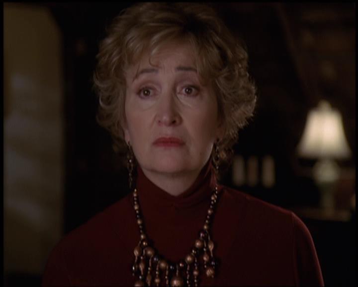 Charmed-Online-dot-net_5x21NecromancingTheStone2027.jpg Charmed-Online-dot-net_5x21NecromancingTheStone2027.jpg