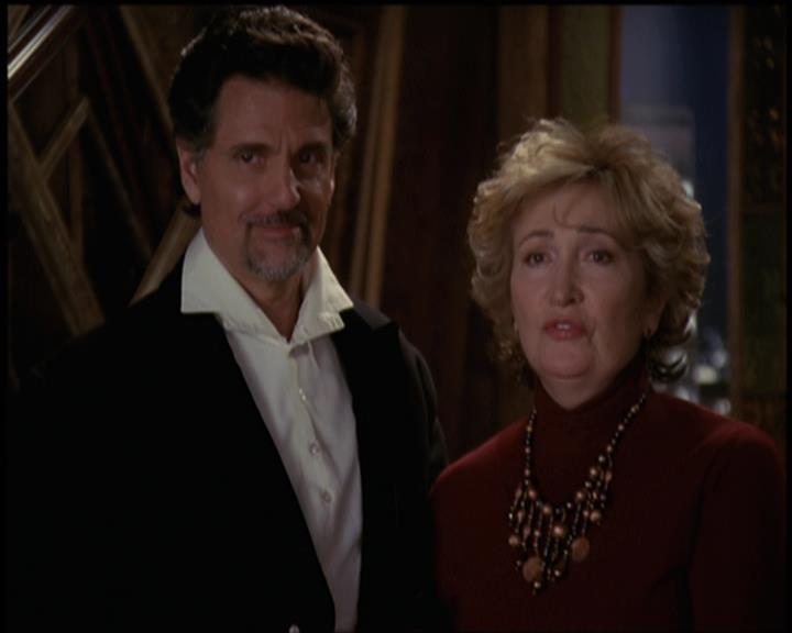 Charmed-Online-dot-net_5x21NecromancingTheStone2046.jpg Charmed-Online-dot-net_5x21NecromancingTheStone2046.jpg