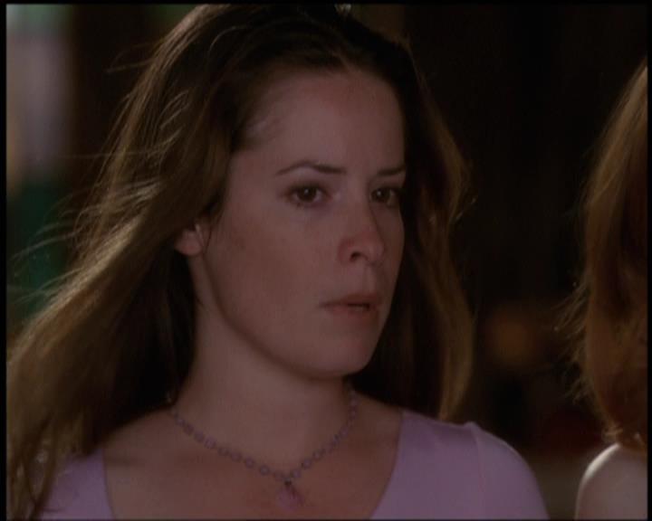 Charmed-Online-dot-net_5x21NecromancingTheStone2051.jpg Charmed-Online-dot-net_5x21NecromancingTheStone2051.jpg