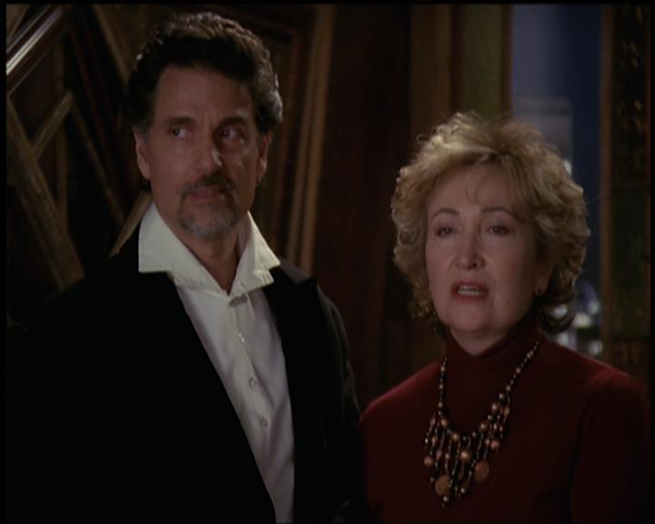 Charmed-Online-dot-net_5x21NecromancingTheStone2058.jpg Charmed-Online-dot-net_5x21NecromancingTheStone2058.jpg