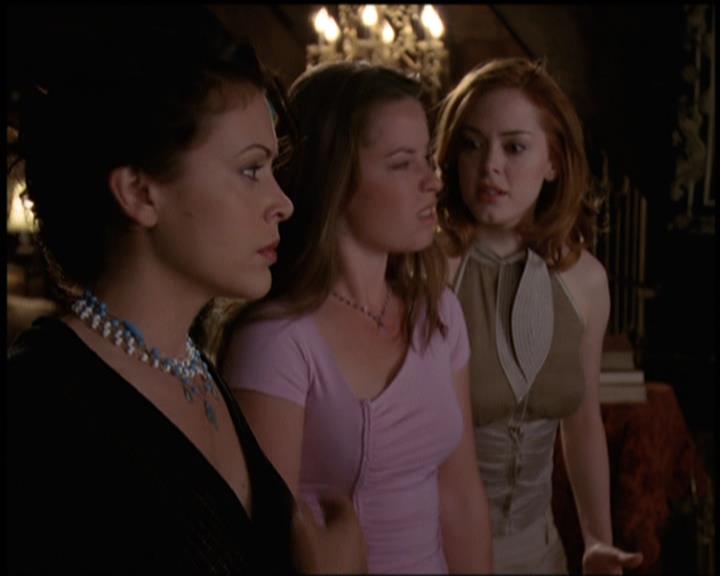 Charmed-Online-dot-net_5x21NecromancingTheStone2076.jpg Charmed-Online-dot-net_5x21NecromancingTheStone2076.jpg