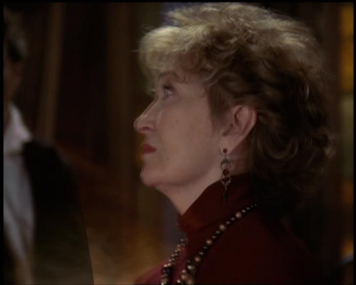 Charmed-Online-dot-net_5x21NecromancingTheStone2102.jpg Charmed-Online-dot-net_5x21NecromancingTheStone2102.jpg