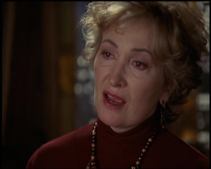 Charmed-Online-dot-net_5x21NecromancingTheStone2127.jpg Charmed-Online-dot-net_5x21NecromancingTheStone2127.jpg