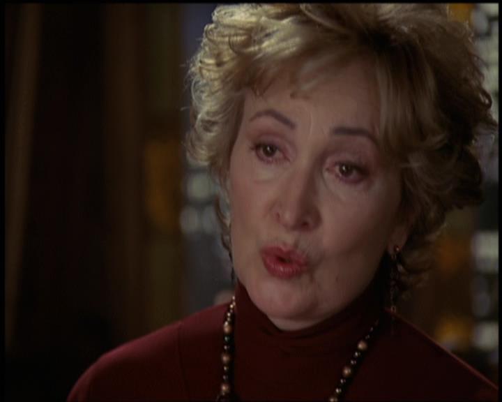 Charmed-Online-dot-net_5x21NecromancingTheStone2131.jpg Charmed-Online-dot-net_5x21NecromancingTheStone2131.jpg