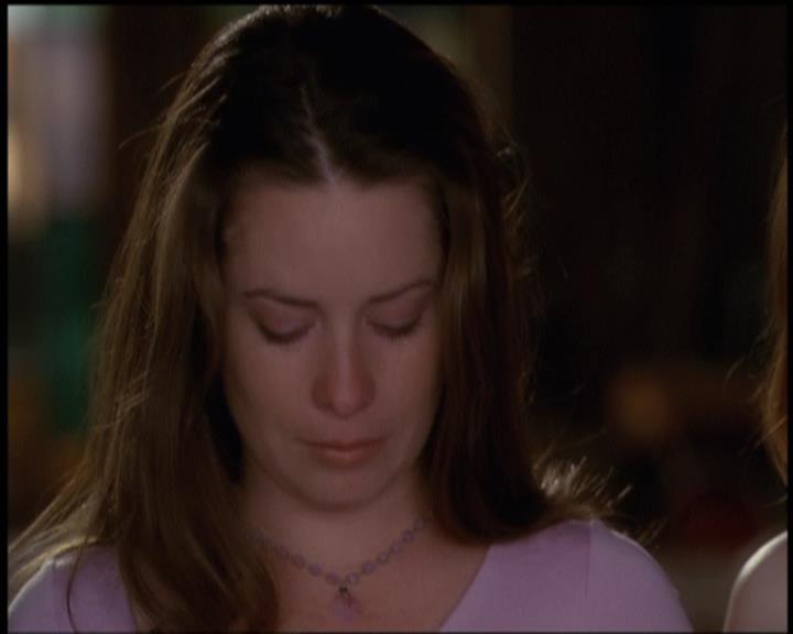 Charmed-Online-dot-net_5x21NecromancingTheStone2140.jpg Charmed-Online-dot-net_5x21NecromancingTheStone2140.jpg