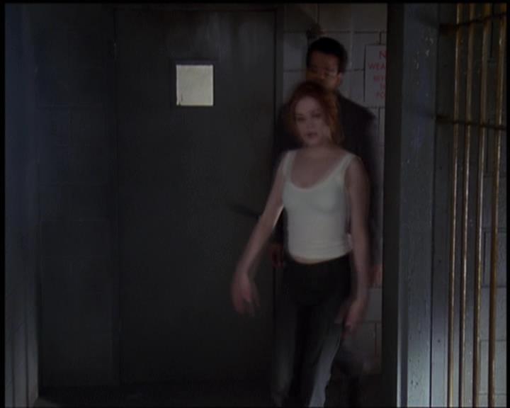 Charmed-Online-dot-net_5x21NecromancingTheStone2180.jpg Charmed-Online-dot-net_5x21NecromancingTheStone2180.jpg