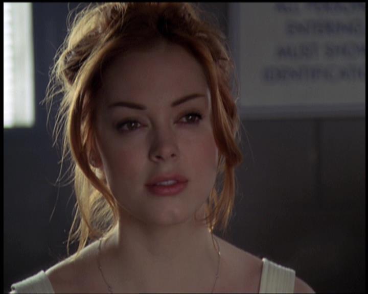 Charmed-Online-dot-net_5x21NecromancingTheStone2207.jpg Charmed-Online-dot-net_5x21NecromancingTheStone2207.jpg