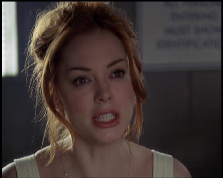 Charmed-Online-dot-net_5x21NecromancingTheStone2215.jpg Charmed-Online-dot-net_5x21NecromancingTheStone2215.jpg