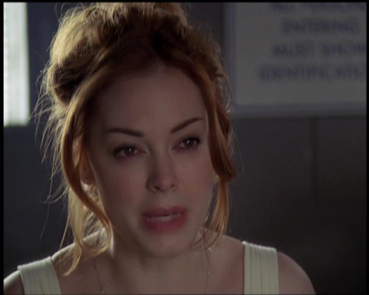 Charmed-Online-dot-net_5x21NecromancingTheStone2216.jpg Charmed-Online-dot-net_5x21NecromancingTheStone2216.jpg