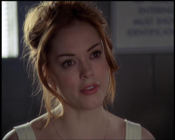 Charmed-Online-dot-net_5x21NecromancingTheStone2240.jpg Charmed-Online-dot-net_5x21NecromancingTheStone2240.jpg