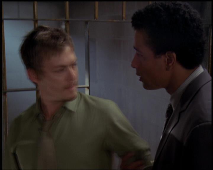 Charmed-Online-dot-net_5x21NecromancingTheStone2258.jpg Charmed-Online-dot-net_5x21NecromancingTheStone2258.jpg