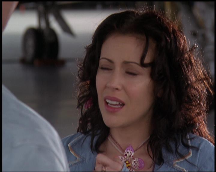 Charmed-Online-dot-net_5x21NecromancingTheStone2300.jpg Charmed-Online-dot-net_5x21NecromancingTheStone2300.jpg