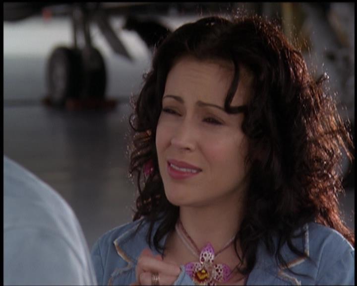 Charmed-Online-dot-net_5x21NecromancingTheStone2315.jpg Charmed-Online-dot-net_5x21NecromancingTheStone2315.jpg