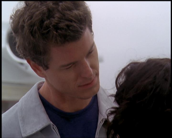 Charmed-Online-dot-net_5x21NecromancingTheStone2332.jpg Charmed-Online-dot-net_5x21NecromancingTheStone2332.jpg