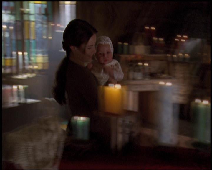 Charmed-Online-dot-net_5x21NecromancingTheStone2365.jpg Charmed-Online-dot-net_5x21NecromancingTheStone2365.jpg