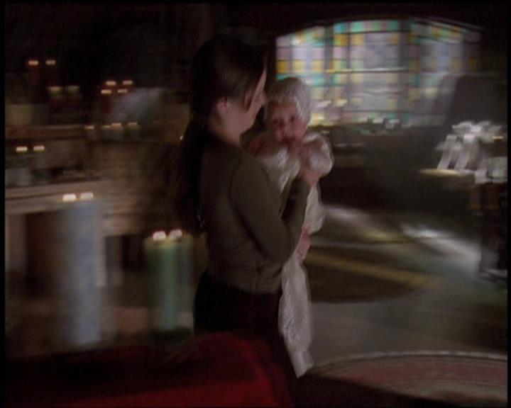 Charmed-Online-dot-net_5x21NecromancingTheStone2366.jpg Charmed-Online-dot-net_5x21NecromancingTheStone2366.jpg