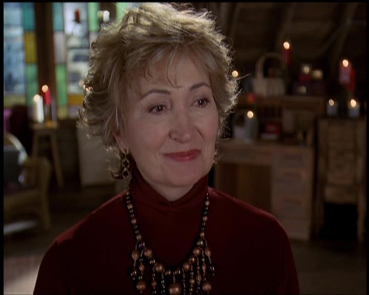 Charmed-Online-dot-net_5x21NecromancingTheStone2381.jpg Charmed-Online-dot-net_5x21NecromancingTheStone2381.jpg