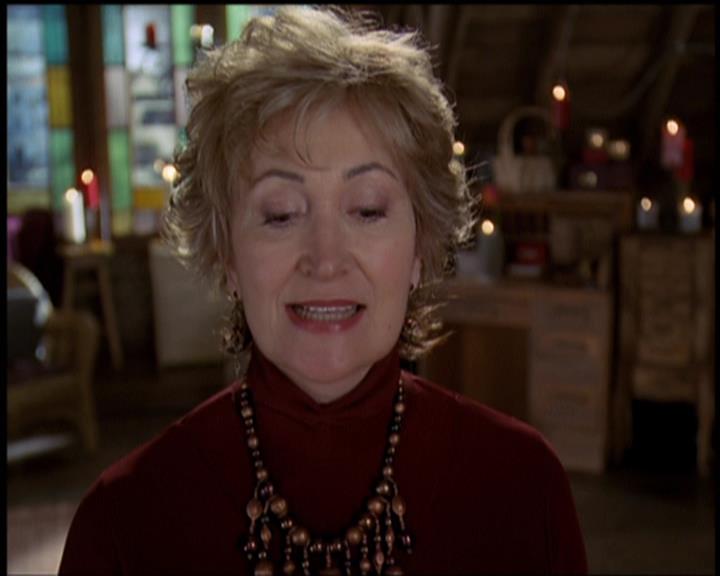 Charmed-Online-dot-net_5x21NecromancingTheStone2385.jpg Charmed-Online-dot-net_5x21NecromancingTheStone2385.jpg