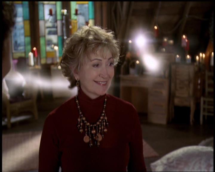 Charmed-Online-dot-net_5x21NecromancingTheStone2391.jpg Charmed-Online-dot-net_5x21NecromancingTheStone2391.jpg