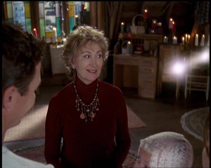 Charmed-Online-dot-net_5x21NecromancingTheStone2393.jpg Charmed-Online-dot-net_5x21NecromancingTheStone2393.jpg