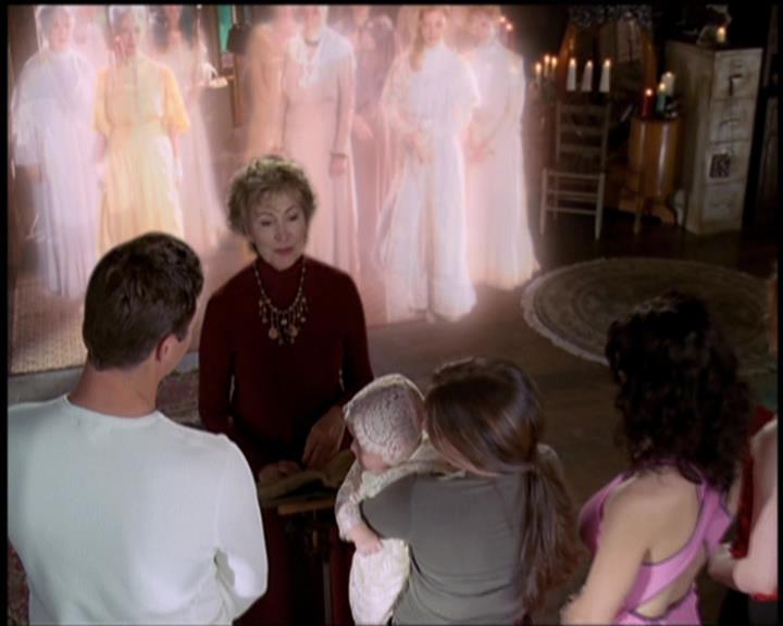 Charmed-Online-dot-net_5x21NecromancingTheStone2399.jpg Charmed-Online-dot-net_5x21NecromancingTheStone2399.jpg