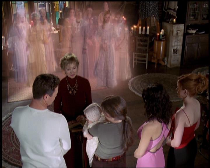 Charmed-Online-dot-net_5x21NecromancingTheStone2402.jpg Charmed-Online-dot-net_5x21NecromancingTheStone2402.jpg