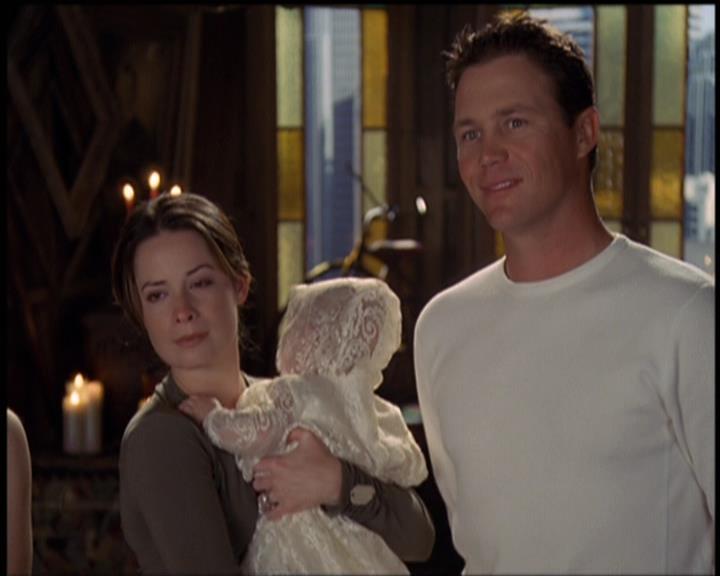 Charmed-Online-dot-net_5x21NecromancingTheStone2406.jpg Charmed-Online-dot-net_5x21NecromancingTheStone2406.jpg