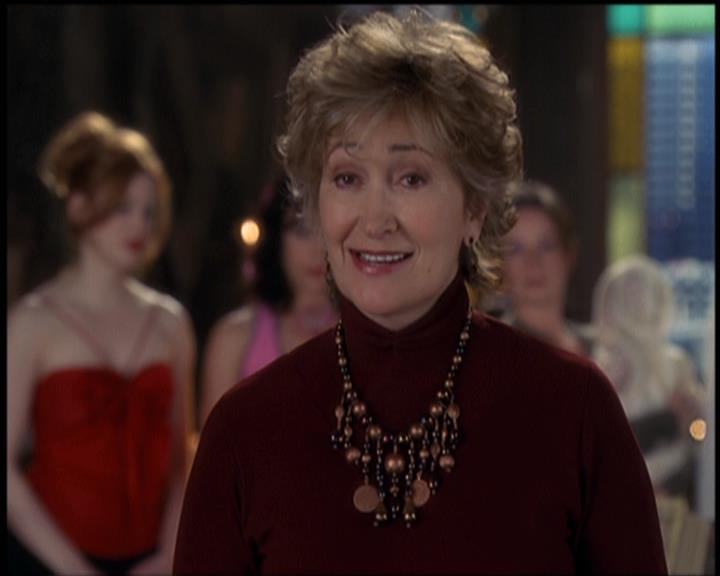 Charmed-Online-dot-net_5x21NecromancingTheStone2418.jpg Charmed-Online-dot-net_5x21NecromancingTheStone2418.jpg