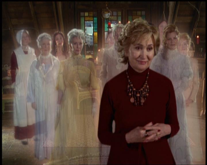 Charmed-Online-dot-net_5x21NecromancingTheStone2420.jpg Charmed-Online-dot-net_5x21NecromancingTheStone2420.jpg