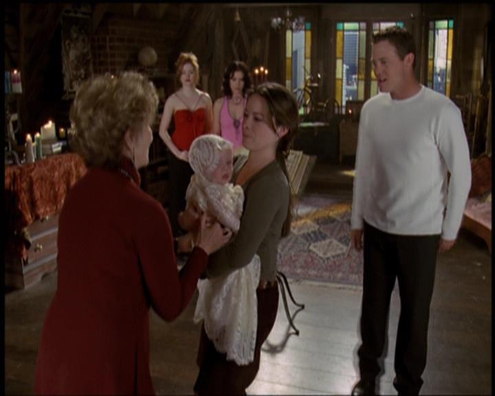 Charmed-Online-dot-net_5x21NecromancingTheStone2426.jpg