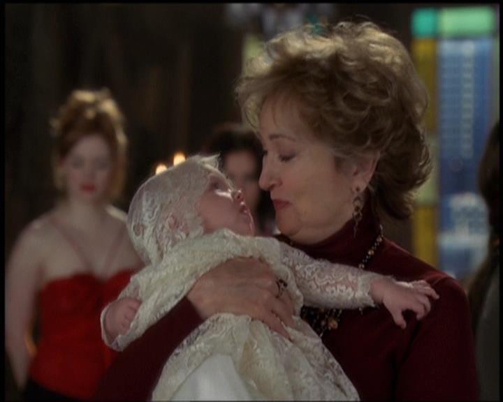 Charmed-Online-dot-net_5x21NecromancingTheStone2433.jpg Charmed-Online-dot-net_5x21NecromancingTheStone2433.jpg