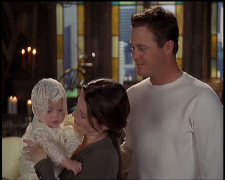 Charmed-Online-dot-net_5x21NecromancingTheStone2470.jpg Charmed-Online-dot-net_5x21NecromancingTheStone2470.jpg