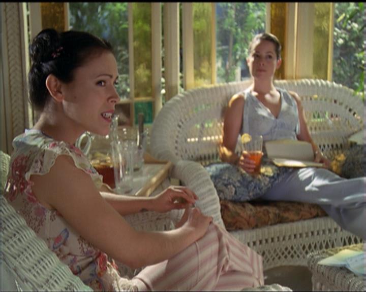 Charmed-Online-dot-net_5x22-5x23OhMyGoddess0469.jpg Charmed-Online-dot-net_5x22-5x23OhMyGoddess0469.jpg