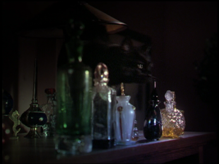 charmed-online_dot_net_OpeningCreditsS5-00033.png charmed-online_dot_net_OpeningCreditsS5-00033.png