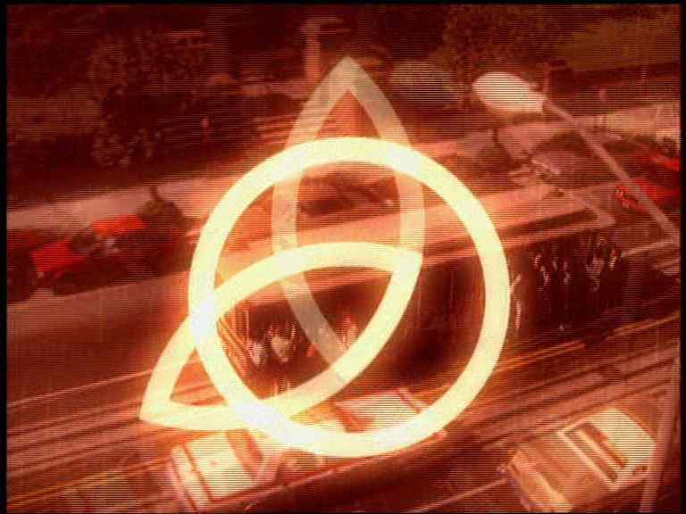 charmed-online_dot_net_OpeningCreditsS5-00056.png