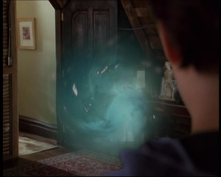 Charmed-Online_dot_net-601ValhalleyoftheDolls0137.jpg Charmed-Online_dot_net-601ValhalleyoftheDolls0137.jpg