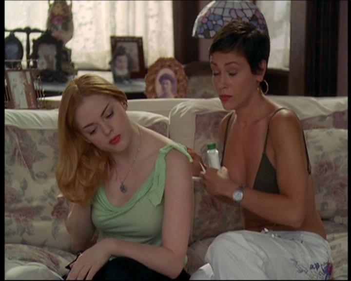 Charmed-Online_dot_net-601ValhalleyoftheDolls0507.jpg