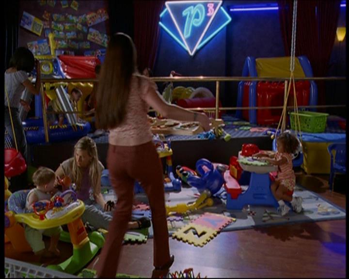 Charmed-Online_dot_net-601ValhalleyoftheDolls0729.jpg