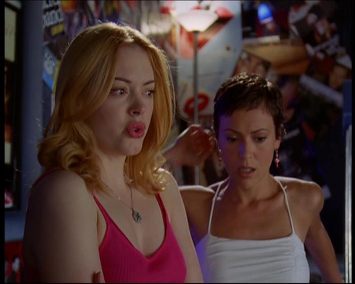 Charmed-Online_dot_net-601ValhalleyoftheDolls0757.jpg Charmed-Online_dot_net-601ValhalleyoftheDolls0757.jpg