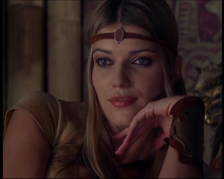 Charmed-Online_dot_net-601ValhalleyoftheDolls0989.jpg Charmed-Online_dot_net-601ValhalleyoftheDolls0989.jpg