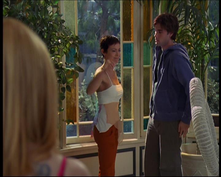 Charmed-Online_dot_net-601ValhalleyoftheDolls1081.jpg