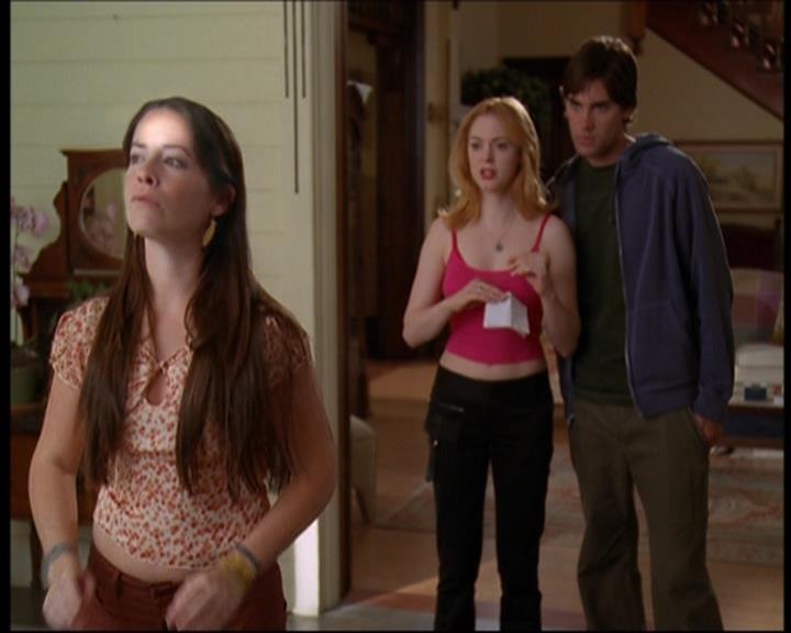 Charmed-Online_dot_net-601ValhalleyoftheDolls1345.jpg Charmed-Online_dot_net-601ValhalleyoftheDolls1345.jpg