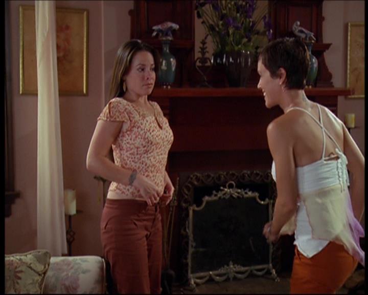 Charmed-Online_dot_net-601ValhalleyoftheDolls1431.jpg