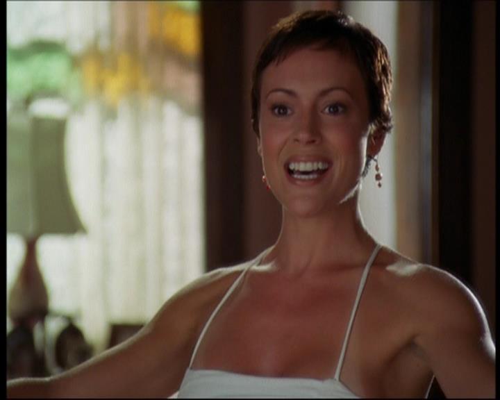 Charmed-Online_dot_net-601ValhalleyoftheDolls1456.jpg Charmed-Online_dot_net-601ValhalleyoftheDolls1456.jpg