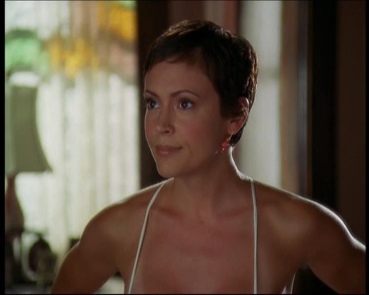 Charmed-Online_dot_net-601ValhalleyoftheDolls1464.jpg Charmed-Online_dot_net-601ValhalleyoftheDolls1464.jpg