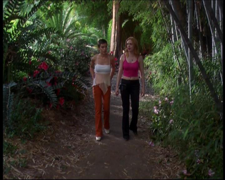 Charmed-Online_dot_net-601ValhalleyoftheDolls1566.jpg