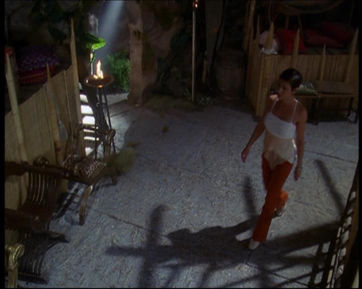Charmed-Online_dot_net-601ValhalleyoftheDolls1599.jpg
