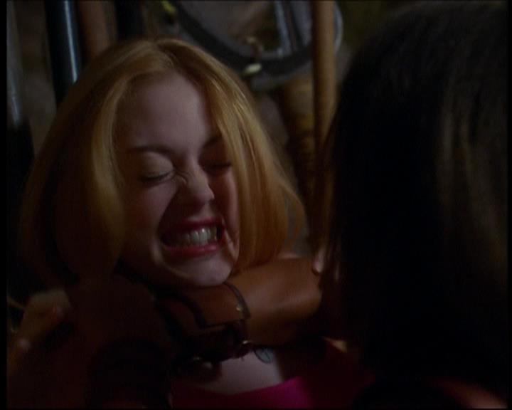 Charmed-Online_dot_net-601ValhalleyoftheDolls1627.jpg